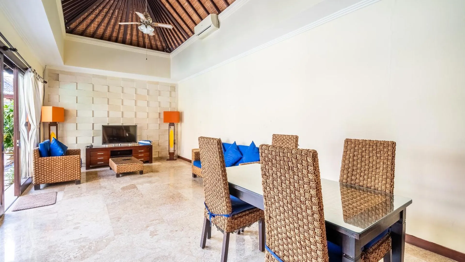 Cempaka Villa By Ibali Management Jimbaran