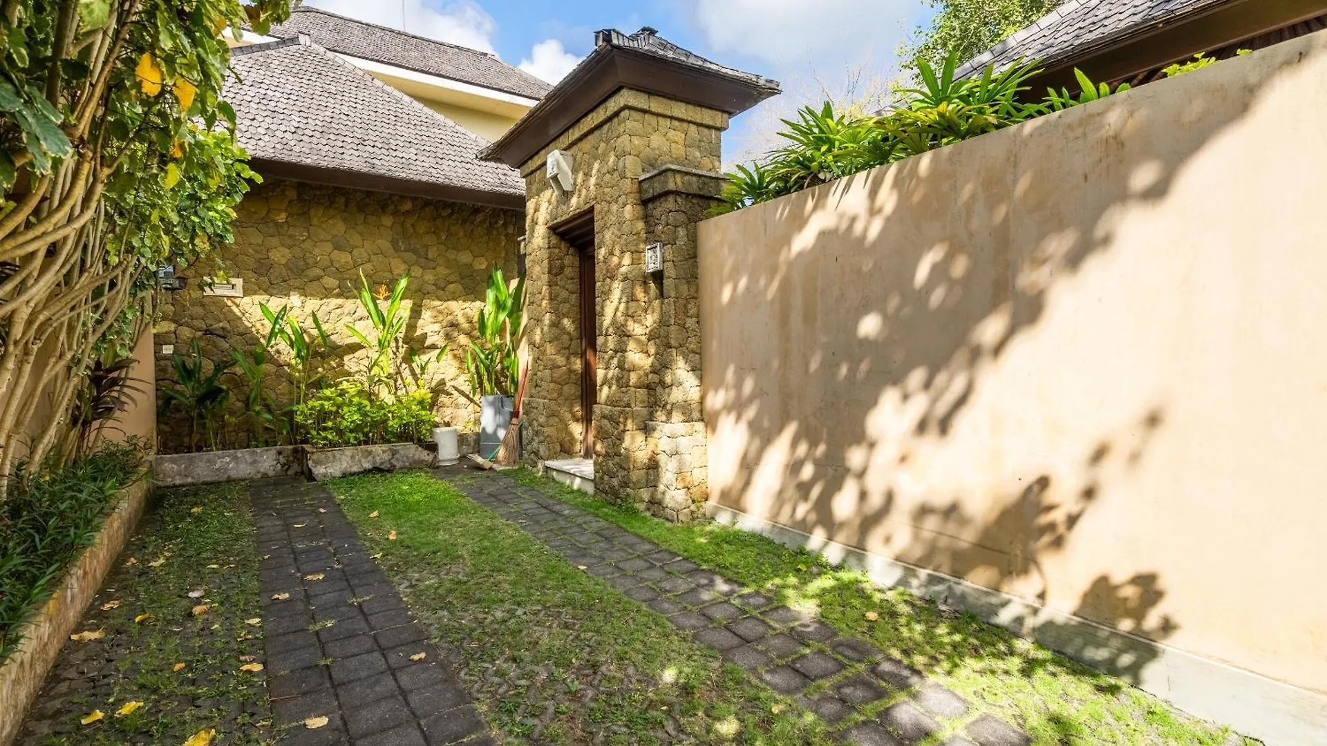 Cempaka Villa By Ibali Management Jimbaran  Indonesia